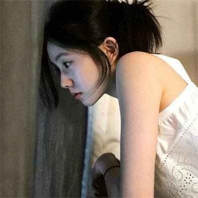 男性新娘子